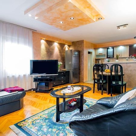 Apartment City Center Нови-Сад Экстерьер фото